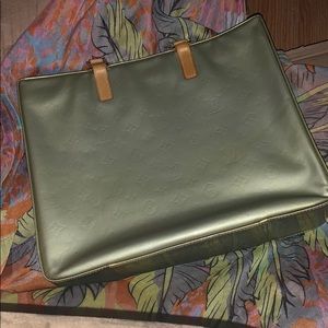 Louis Vuitton Columbus leather tote. Re-poshing